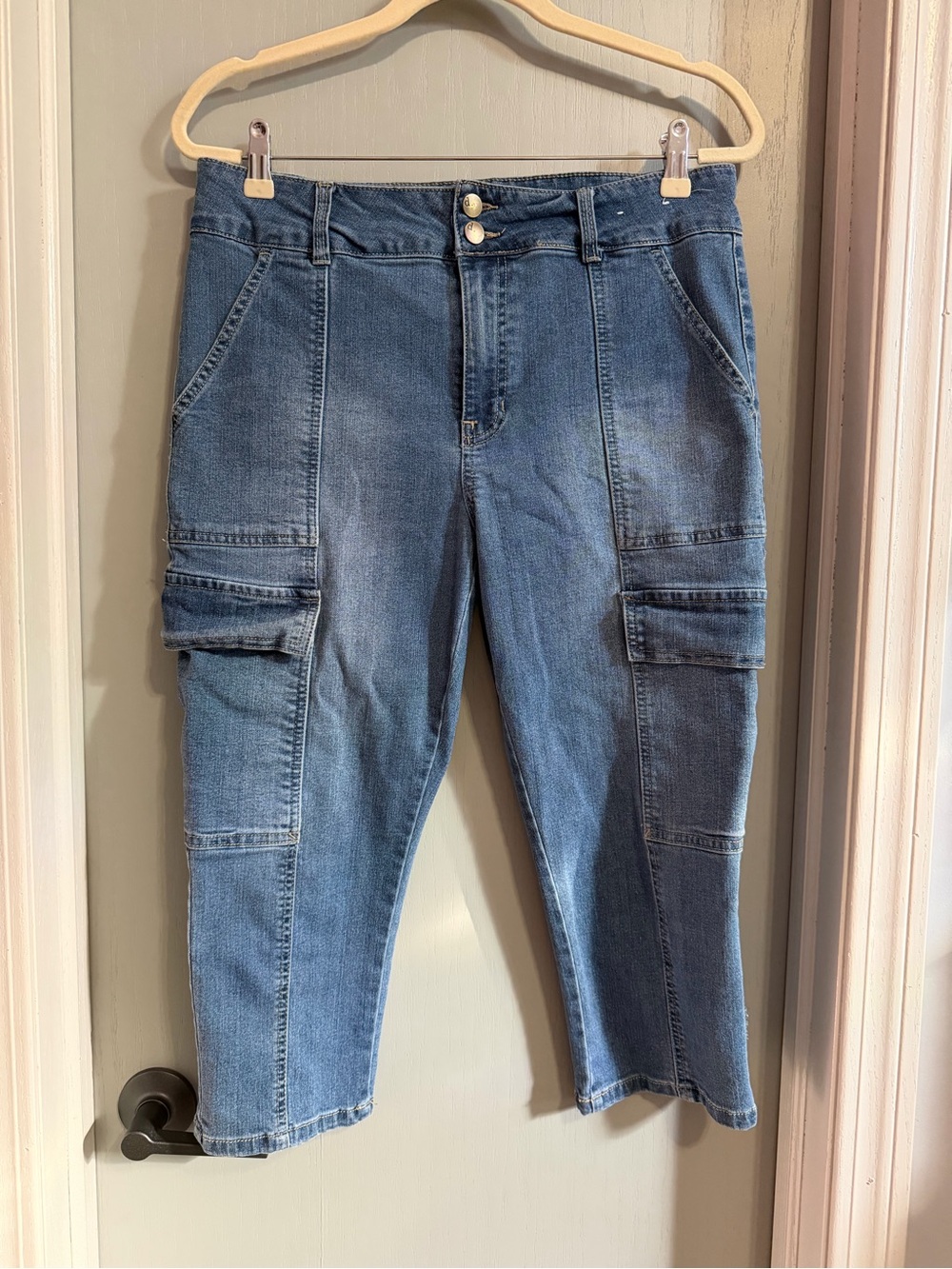 d. jeans Light Blue Cargo Cropped Jeans